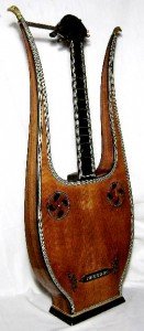 Lyre guitar